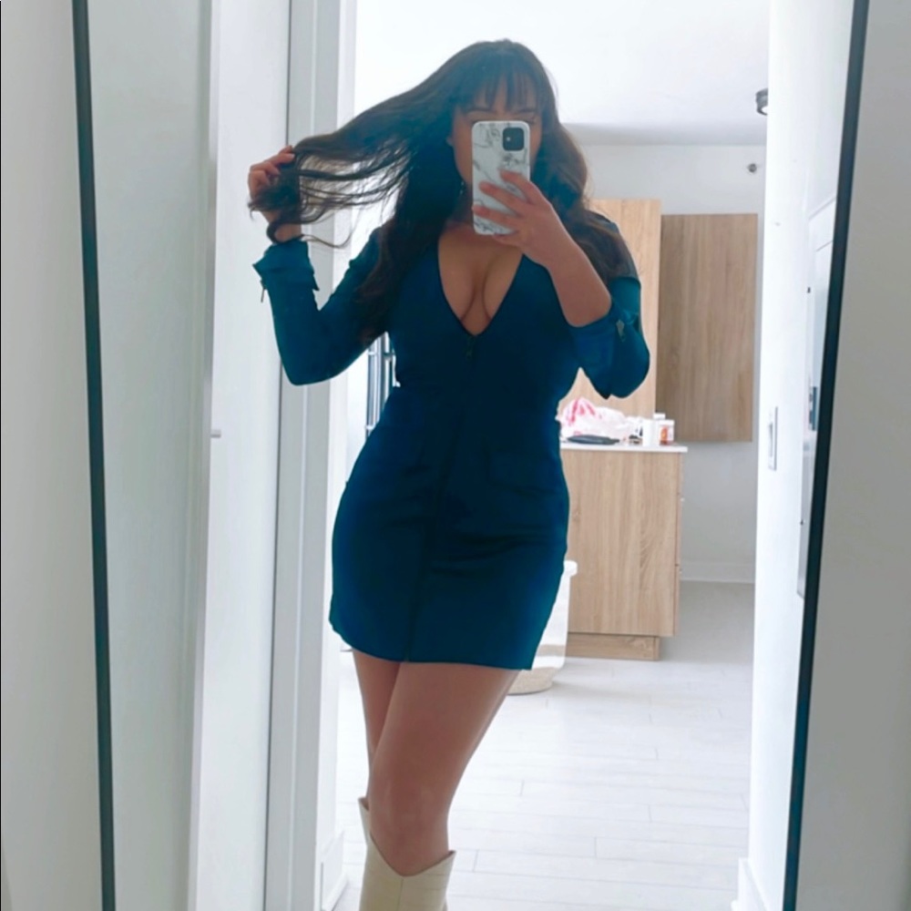 SIZE SMALL NBD Super cute go-to blazer type front zip teal dress. VERY SEXY.